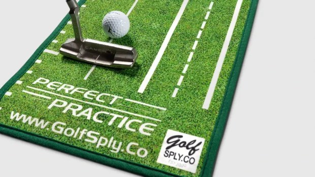 パーフェクトプラクティスパッティングマットレビュー| GolfReviewsGuide.com